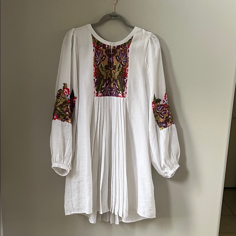 Banana Republic White Long Sleeve Pleated Dress with Multicolor Embroidery